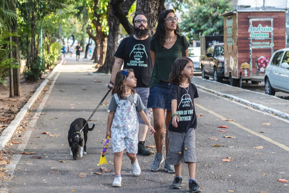 Ian e Lua, Família Ian e Lua, Família