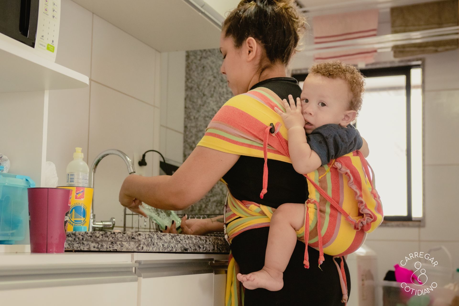 Foto Carregar Cotidiano - O babywearing no dia-a-dia Foto Carregar Cotidiano - O babywearing no dia-a-dia - Imagem 8