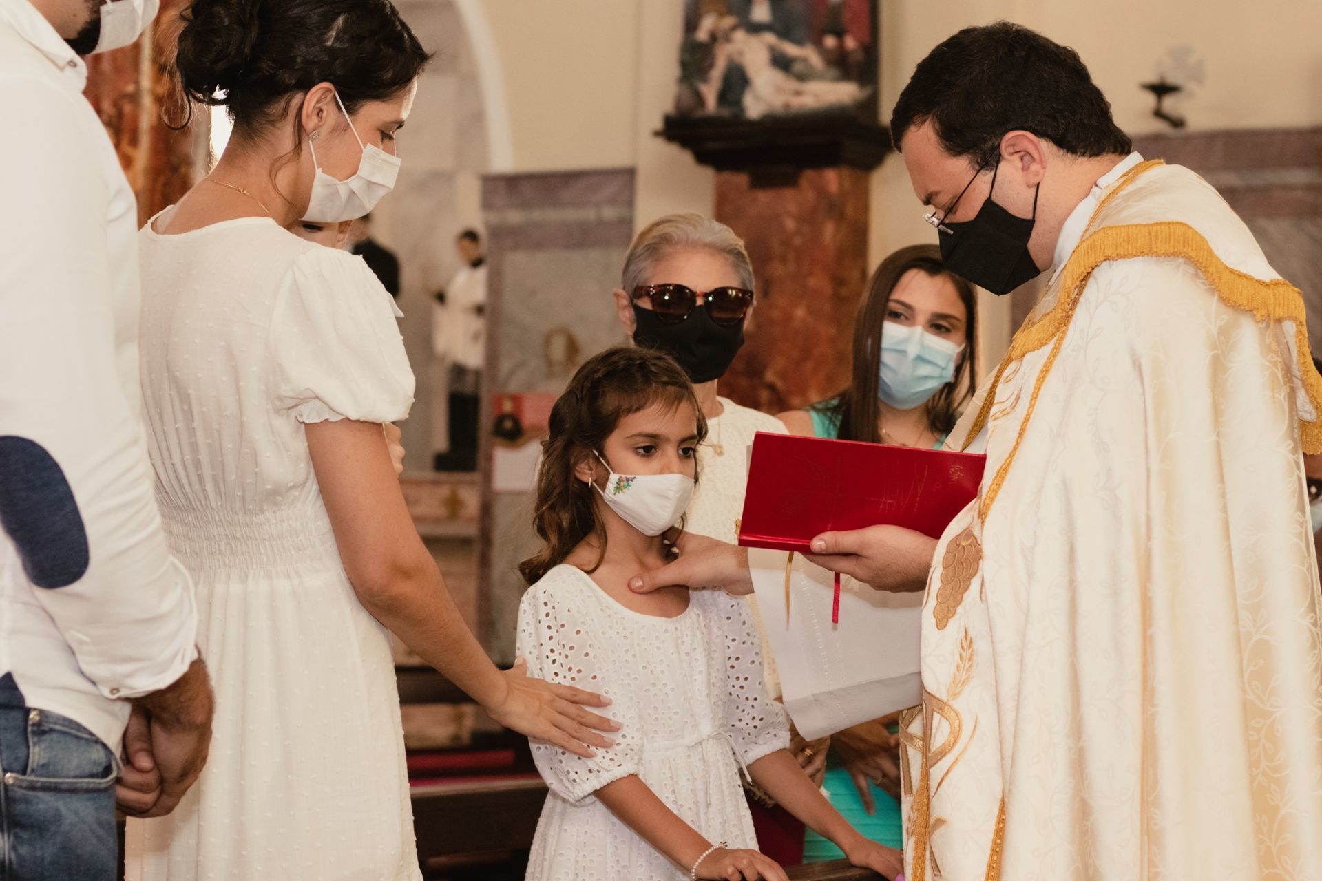 Foto Batizado de Theo e Sophia - Igreja do Salesiano, Recife Foto Batizado de Theo e Sophia - Igreja do Salesiano, Recife - Imagem 24