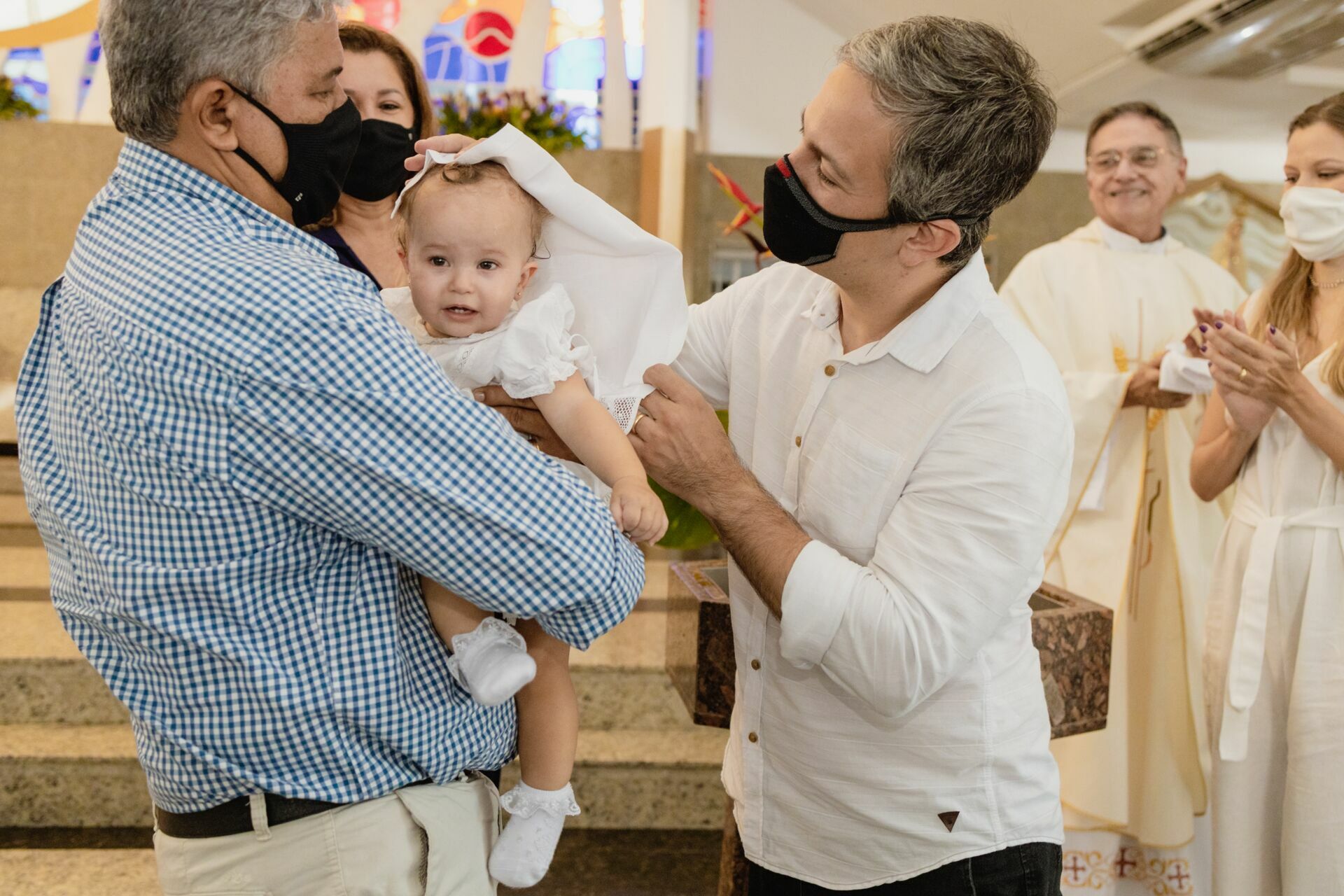 Foto Batizado de Clara e Júlia - Igreja Nossa Senhora de Fátima de Boa Viagem Foto Batizado de Clara e Júlia - Igreja Nossa Senhora de Fátima de Boa Viagem - Imagem 48